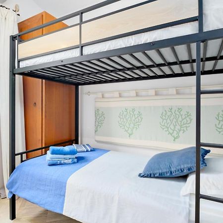 Villetta Azzurro - Sherdenia Luxury Apartments مارينيلاّ المظهر الخارجي الصورة