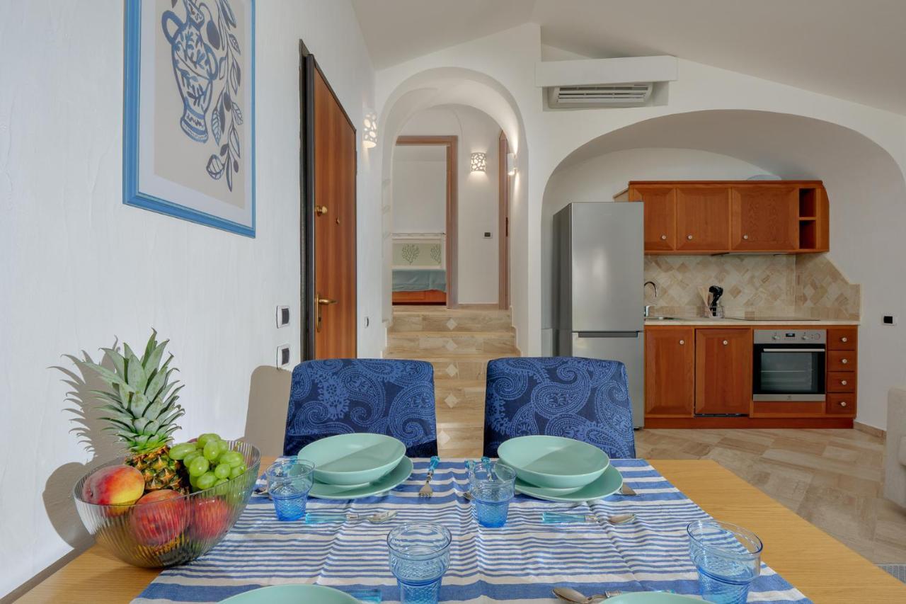 Villetta Azzurro - Sherdenia Luxury Apartments مارينيلاّ المظهر الخارجي الصورة