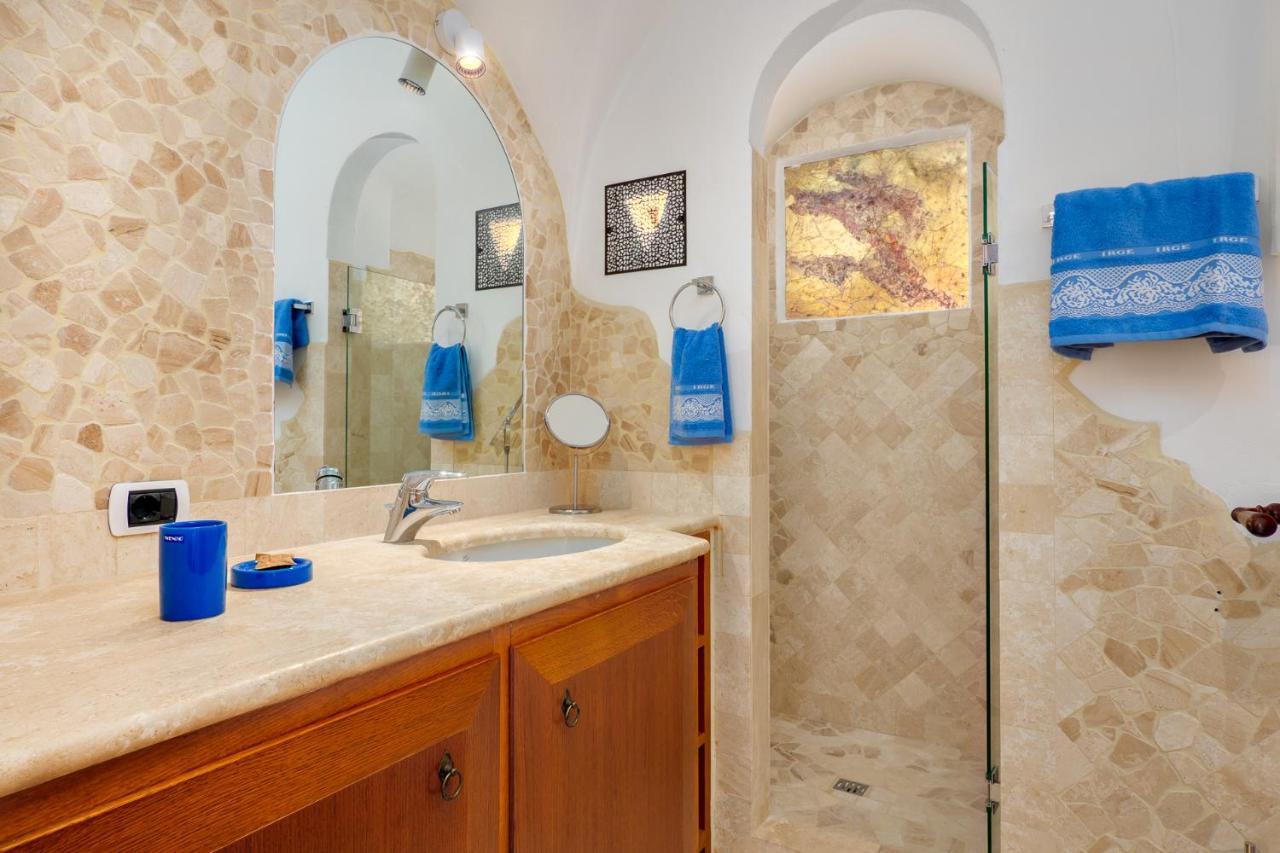 Villetta Azzurro - Sherdenia Luxury Apartments مارينيلاّ المظهر الخارجي الصورة