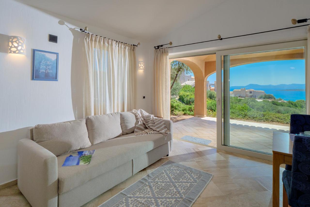 Villetta Azzurro - Sherdenia Luxury Apartments مارينيلاّ المظهر الخارجي الصورة