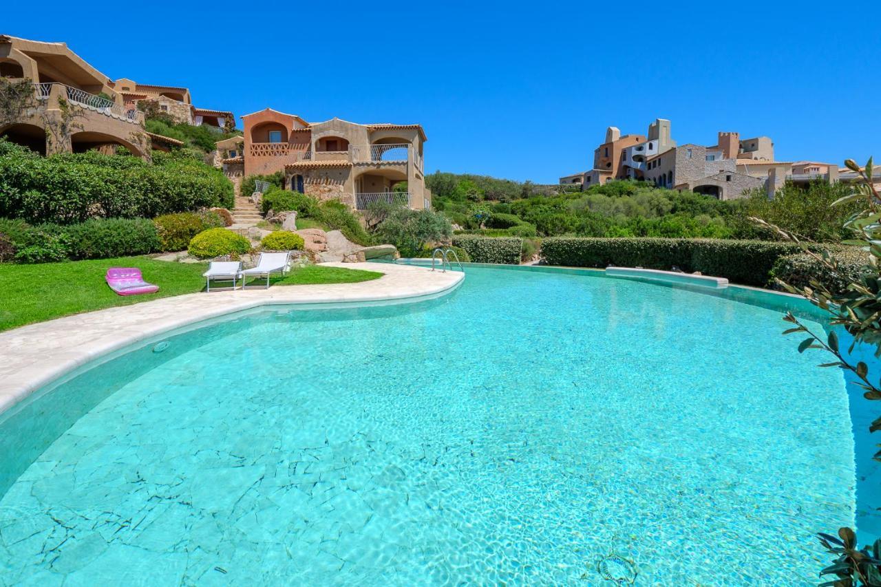 Villetta Azzurro - Sherdenia Luxury Apartments مارينيلاّ المظهر الخارجي الصورة