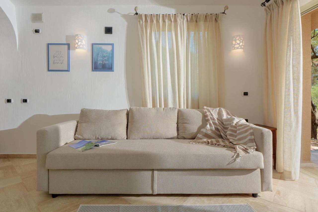 Villetta Azzurro - Sherdenia Luxury Apartments مارينيلاّ المظهر الخارجي الصورة
