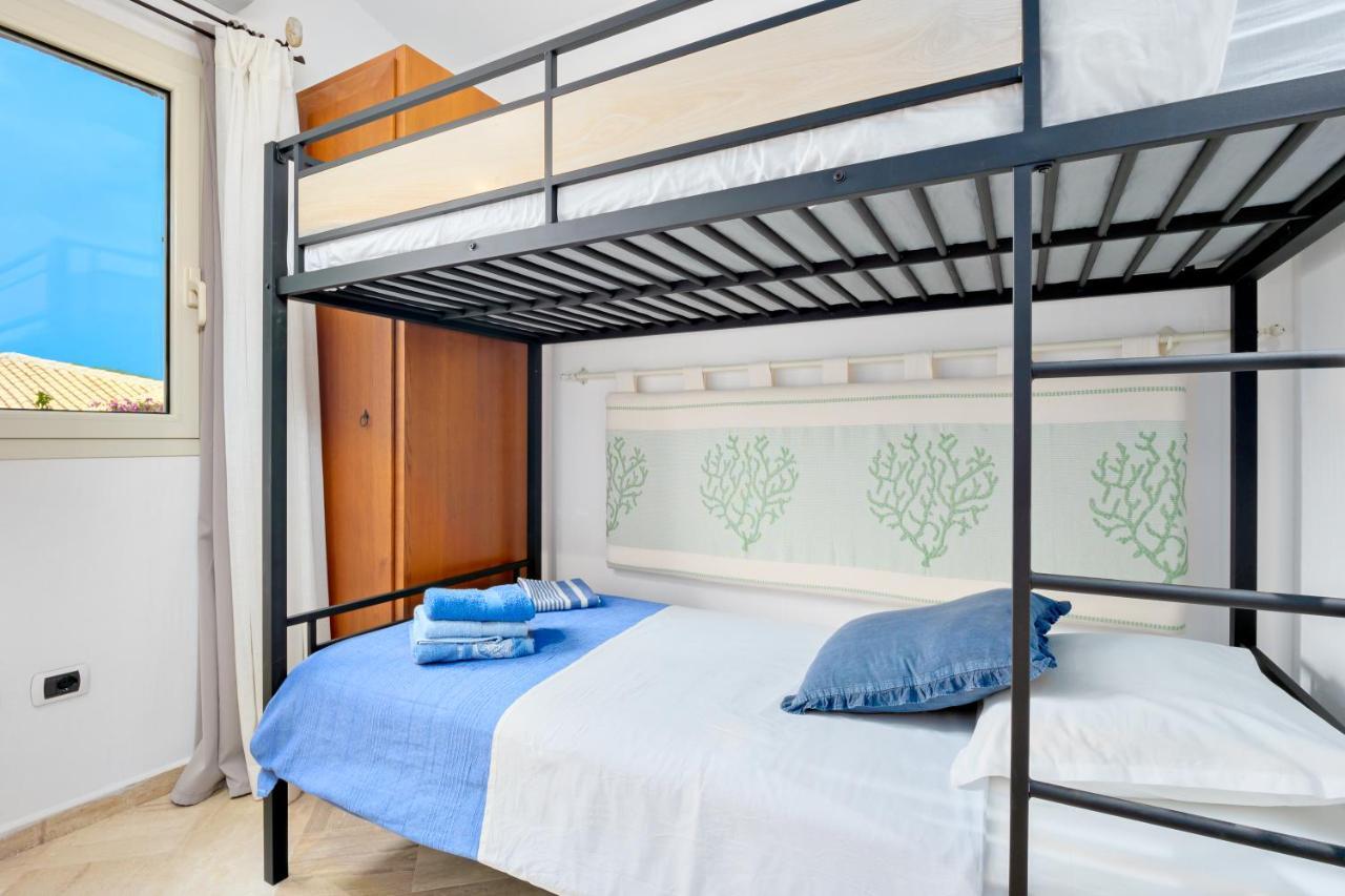 Villetta Azzurro - Sherdenia Luxury Apartments مارينيلاّ المظهر الخارجي الصورة